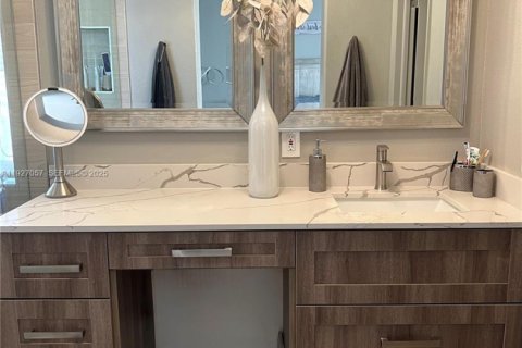 Снять в аренду виллу или дом в Майами, Флорида 4 спальни, 213.02м2, № 1986182 - фото 25