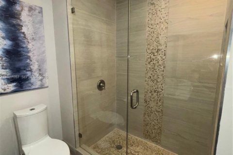 Снять в аренду виллу или дом в Майами, Флорида 4 спальни, 213.02м2, № 1986182 - фото 5