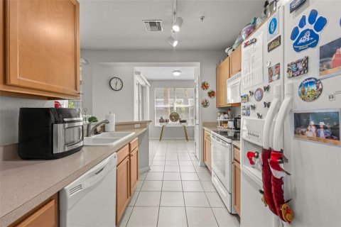Copropriété à vendre à Riverview, Floride: 3 chambres, 130.16 m2 № 1915633 - photo 6