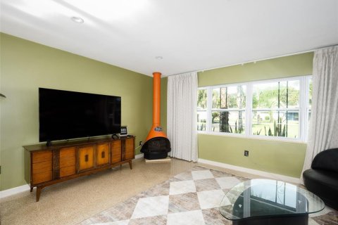 Villa ou maison à vendre à Leesburg, Floride: 4 chambres, 295.24 m2 № 2414083 - photo 13