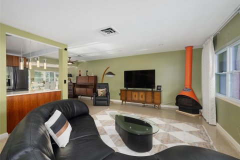 Villa ou maison à vendre à Leesburg, Floride: 4 chambres, 295.24 m2 № 2414083 - photo 12