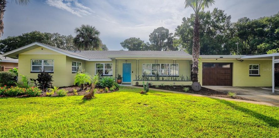 Villa ou maison à Leesburg, Floride 4 chambres, 295.24 m2 № 2414083