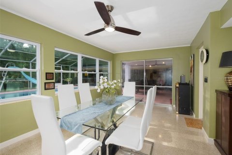 Villa ou maison à vendre à Leesburg, Floride: 4 chambres, 295.24 m2 № 2414083 - photo 19