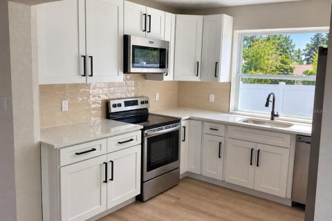 Villa ou maison à vendre à Orlando, Floride: 4 chambres, 126.44 m2 № 2418658 - photo 5