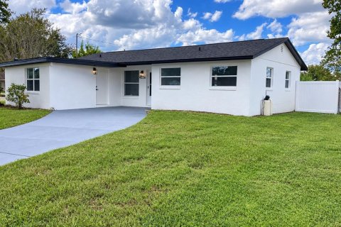 Villa ou maison à Orlando, Floride 4 chambres, 126.44 m2 № 2418658