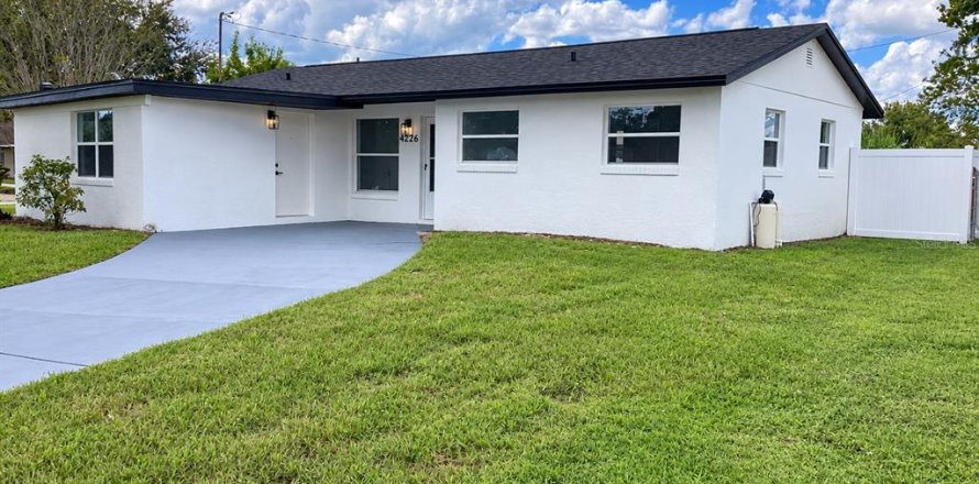 Villa ou maison à Orlando, Floride 4 chambres, 126.44 m2 № 2418658