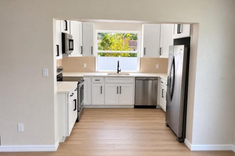 Villa ou maison à vendre à Orlando, Floride: 4 chambres, 126.44 m2 № 2418658 - photo 6