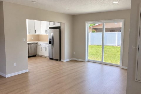 Villa ou maison à vendre à Orlando, Floride: 4 chambres, 126.44 m2 № 2418658 - photo 7