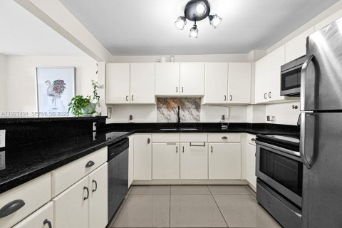 Copropriété à vendre à Miami Beach, Floride: 1 chambre, 74.32 m2 № 1982568 - photo 7