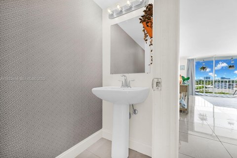 Copropriété à vendre à Miami Beach, Floride: 1 chambre, 74.32 m2 № 1982568 - photo 17