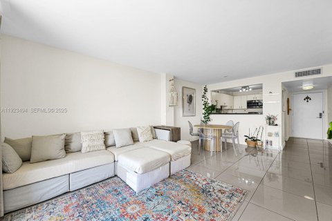 Copropriété à vendre à Miami Beach, Floride: 1 chambre, 74.32 m2 № 1982568 - photo 5