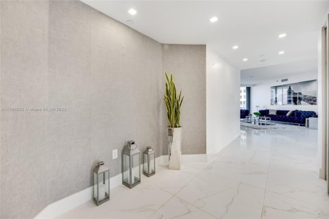 Condo in Aventura, Florida, 3 bedrooms  № 1861179 - photo 3