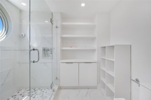 Condo in Aventura, Florida, 3 bedrooms  № 1861179 - photo 13