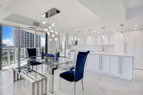 Condo in Aventura, Florida, 3 bedrooms  № 1861179 - photo 7