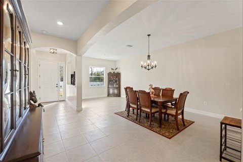 House in Spring Hill, Florida 5 bedrooms, 284.28 sq.m. № 1525441 - photo 25