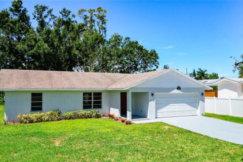 House in Palmetto, Florida 3 bedrooms, 138.05 sq.m. № 1917643 - photo 4