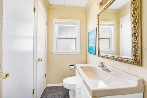 Propiedad comercial en alquiler en Orlando, Florida, 129.69 m2 № 1517954 - foto 14