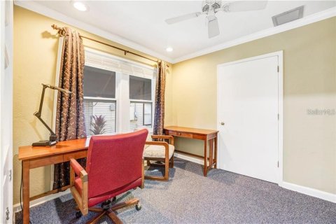 Propiedad comercial en alquiler en Orlando, Florida, 129.69 m2 № 1517954 - foto 10