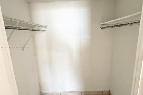 Copropriété à vendre à Miami, Floride: 1 chambre, 78.04 m2 № 1825809 - photo 9