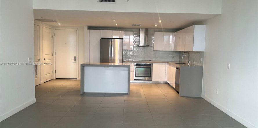 Condominio en Miami, Florida, 1 dormitorio № 1699137