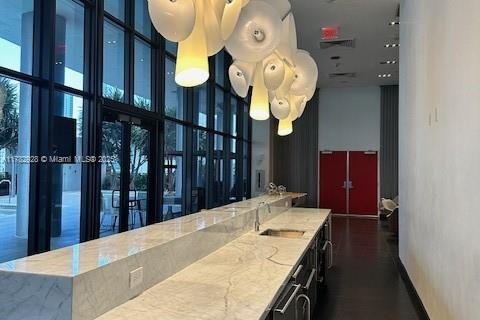 Condominio en venta en Miami, Florida, 1 dormitorio, 69.86 m2 № 1699137 - foto 30