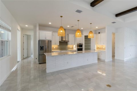 House in Parrish, Florida 4 bedrooms, 278.89 sq.m. № 1917576 - photo 7
