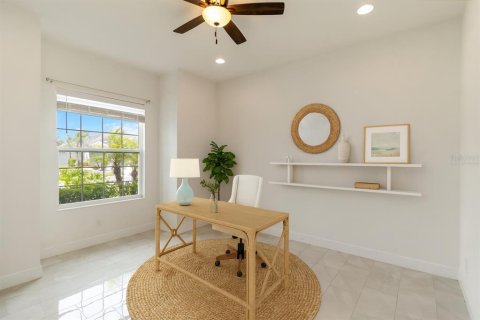 House in Parrish, Florida 4 bedrooms, 278.89 sq.m. № 1917576 - photo 14
