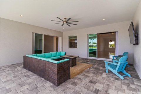 House in Parrish, Florida 4 bedrooms, 278.89 sq.m. № 1917576 - photo 27