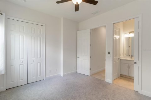 House in Parrish, Florida 4 bedrooms, 278.89 sq.m. № 1917576 - photo 22