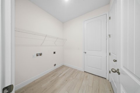 House in St. Lucie, Florida 4 bedrooms, 164.9 sq.m. № 2083288 - photo 16