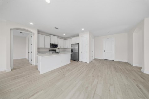 House in St. Lucie, Florida 4 bedrooms, 164.9 sq.m. № 2083288 - photo 7