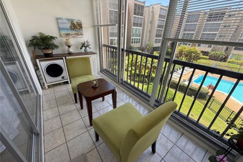 Купить кондоминиум в Клируотер, Флорида 4 комнаты, 66.89м2, № 2233801 - фото 12