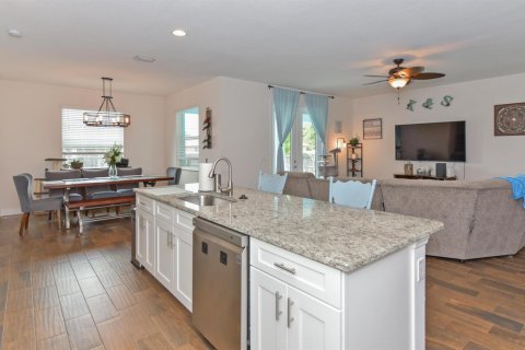 Villa ou maison à vendre à Port St. Lucie, Floride: 4 chambres, 190.45 m2 № 2086714 - photo 6