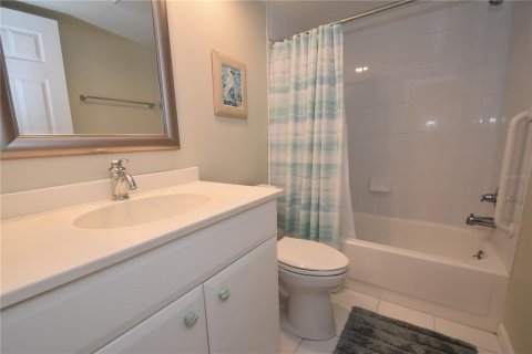 Снять в аренду кондоминиум в Сарасота, Флорида 6 комнат, 112.97м2, № 982921 - фото 14