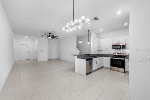 Townhouse in Parrish, Florida 3 bedrooms, 154.78 sq.m. № 2277503 - photo 5