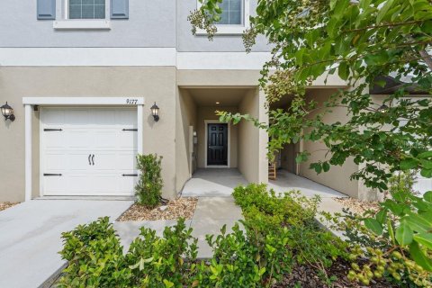 Townhouse in Parrish, Florida 3 bedrooms, 154.78 sq.m. № 2277503 - photo 2