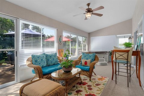 Casa en venta en Spring Hill, Florida, 3 dormitorios, 189.06 m2 № 1876025 - foto 2