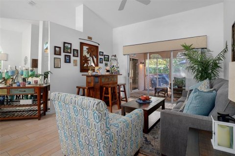 Casa en venta en Spring Hill, Florida, 3 dormitorios, 189.06 m2 № 1876025 - foto 15