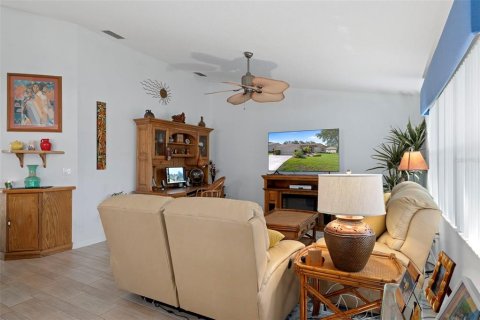 Casa en venta en Spring Hill, Florida, 3 dormitorios, 189.06 m2 № 1876025 - foto 28