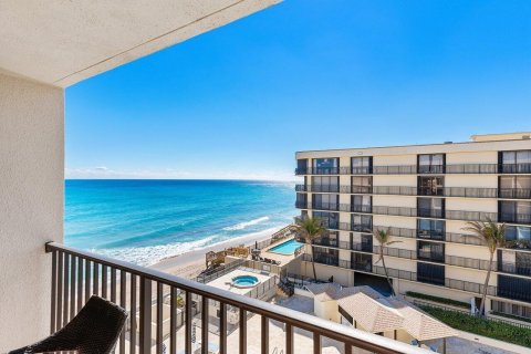 Condo in South Palm Beach, Florida, 2 bedrooms  № 2381432
