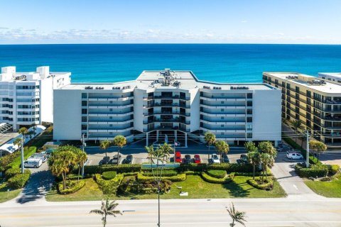 Condo in South Palm Beach, Florida, 2 bedrooms  № 2381432 - photo 7