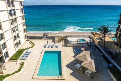 Condo in South Palm Beach, Florida, 2 bedrooms  № 2381432 - photo 9