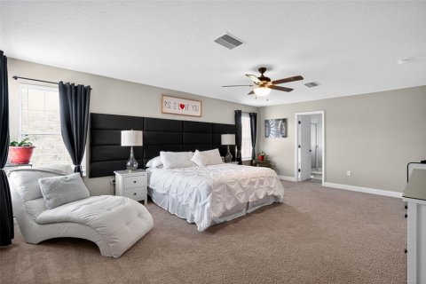 House in Riverview, Florida 5 bedrooms, 291.25 sq.m. № 1911488 - photo 3