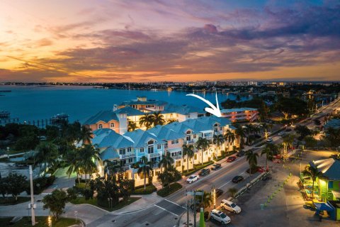 Touwnhouse à Lantana, Floride 3 chambres, 209.96 m2 № 2363478