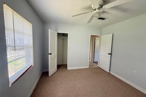 Villa ou maison à louer à Tampa, Floride: 2 chambres, 97.73 m2 № 1826474 - photo 10
