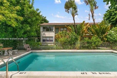 Appartement à louer à Hollywood, Floride: 2 chambres, 94.76 m2 № 1888972 - photo 17