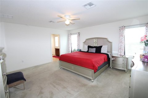 House in Davenport, Florida 3 bedrooms, 205.96 sq.m. № 2236802 - photo 20