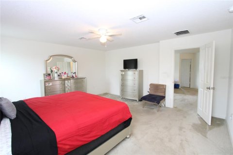 House in Davenport, Florida 3 bedrooms, 205.96 sq.m. № 2236802 - photo 22