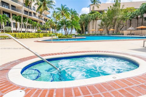Condominio en alquiler en Miami, Florida, 2 dormitorios, 95.69 m2 № 1836014 - foto 14