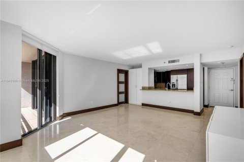 Condominio en alquiler en Miami, Florida, 2 dormitorios, 95.69 m2 № 1836014 - foto 5